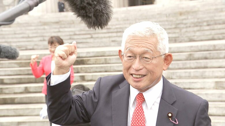 泉房穂参院議員