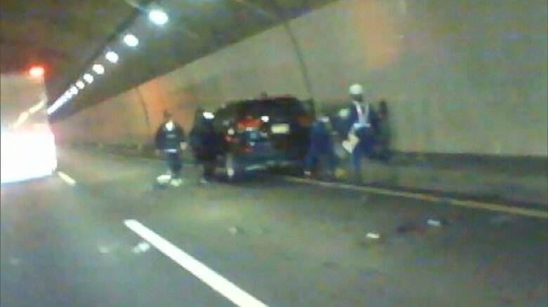 広末容疑者が乗っていた車（視聴者提供：4月7日撮影）