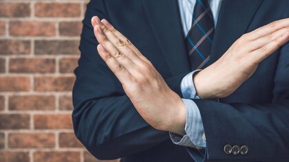 昇進打診を“拒否”したら処分を受けることも？断る前にすべきは「就業規則」の確認