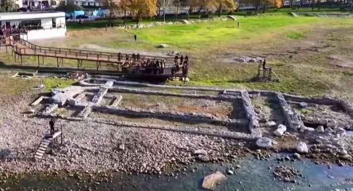 1700年前にニカイア公会議が行われた聖ネオフィトス教会の遺跡