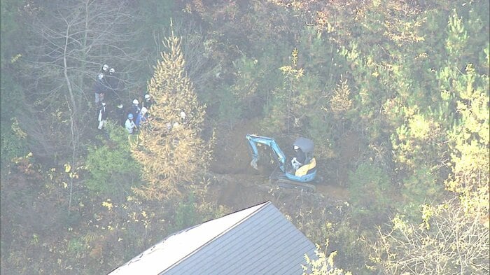 遺体は地中1.7メートルの深い場所に