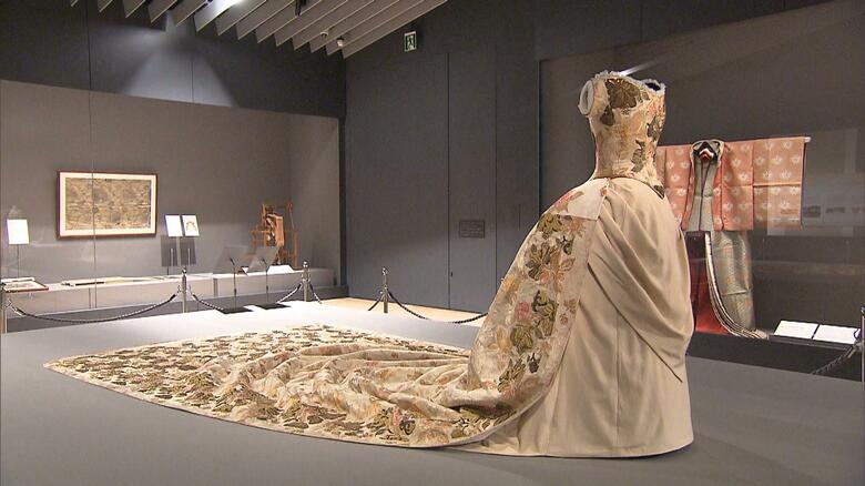 明治神宮ミュージアムで展示された昭憲皇太后の「大礼服」