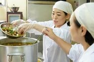 「もはやビジネスとして成り立っていない」“給食事業者”の6割超が業績悪化…実情を帝国データバンクに聞いた