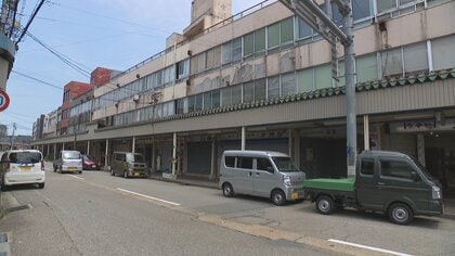 「生まれ育った家を離れるのは寂しい」震災から1年半、富山県氷見市の中央町商店街が公費解体へ　老舗店主の決断と住民の葛藤