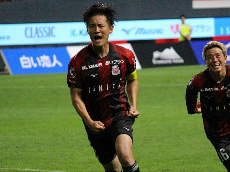 【J２コンサドーレ】柴田新体制に見えた“攻め続ける覚悟”「自分から仕掛けるフットボールをしよう」ホーム初勝利に「これ以上ない最高の景色です」｜FNNプライムオンライン