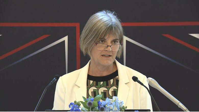 イギリスのジュリア・ロングボトム駐日大使　6月12日