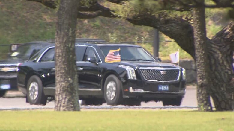 バイデン大統領らを乗せた車列は長く続いていた