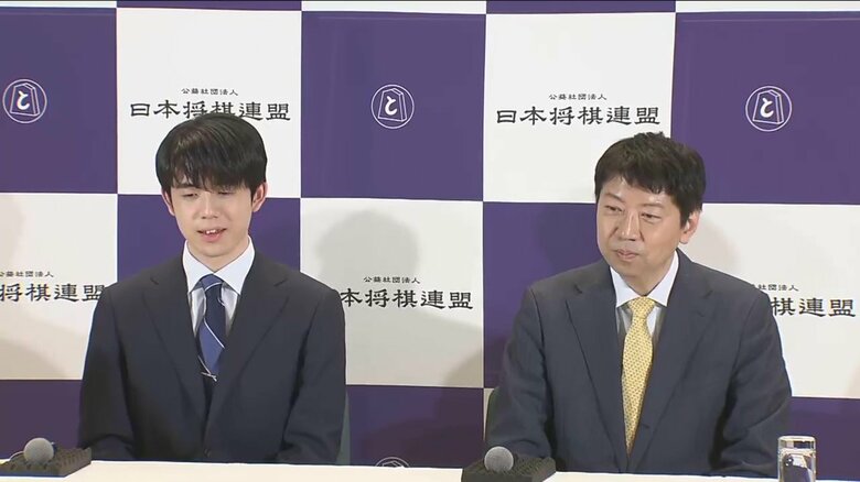 地元・名古屋で会見を行った藤井聡太八冠(21)