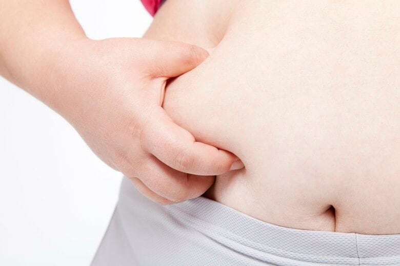 肥満した人は水分が少ない傾向にある（画像：イメージ）