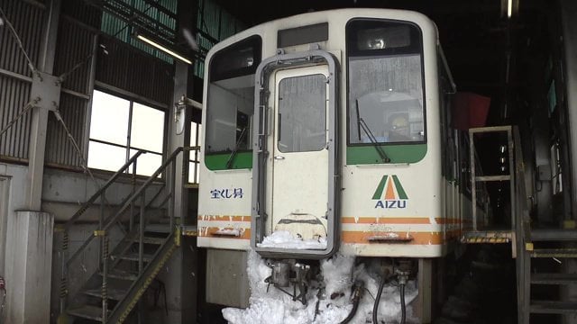 翌朝使う車両はエンジンを止めない