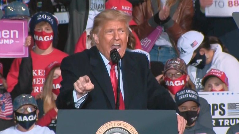 トランプ氏 バイデン氏と同時刻にTV生出演 別々のテレビ局で“異例の展開”