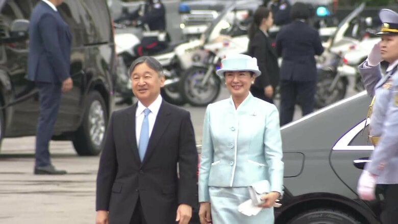 歓迎式典に出席された両陛下（7月8日）
