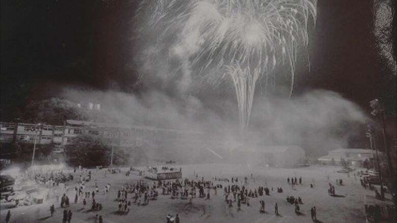 過去の祭では打ち上げ花火も