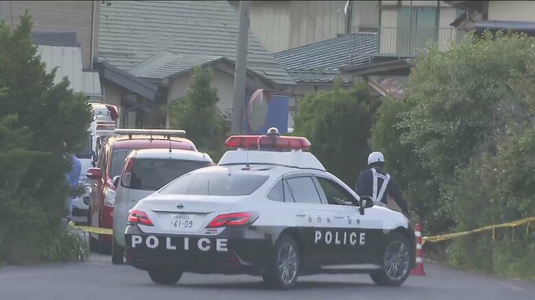 犯人が立てこもり、騒然とする現場周辺（長野・中野市　25日）