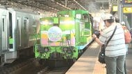 『富良野・美瑛ノロッコ号』がラストラン「寂しい」「悲しい」全国から多くの人が別れ惜しむ…28年の歴史に幕―停車する各駅では白金太鼓や特産品などで出迎え_後継は観光列車「青い星」〈北海道〉