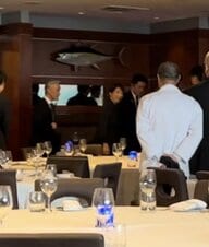 帰国前にクラブケーキやロブスター　高市首相ワシントン最後のランチでつかの間の休息？