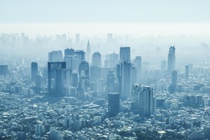 「秋にはV字回復期待」で戦後最悪GDPでも株式市場は2万5千円目指す