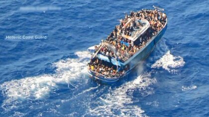 ギリシア沖で船沈没　リビアからの移民ら79人死亡、750人乗船か　当局が支援申し出るも拒否され沈没