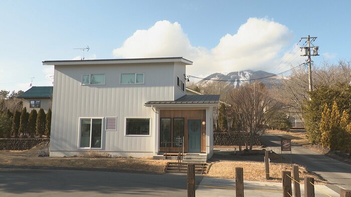 浅間山の麓にある店舗