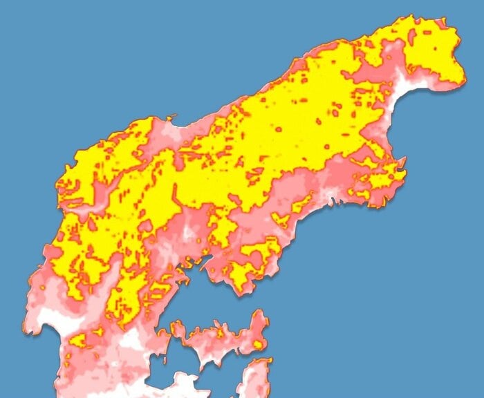 能登半島地震で携帯大手4社の電波が通じなかったエリアを重ねた図(黄色が当該)総務省資料を元に作成