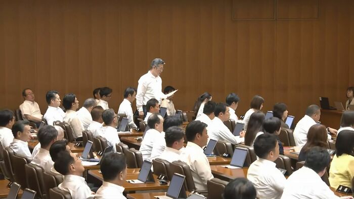 ｢動議｣を出した林県議(8月17日)