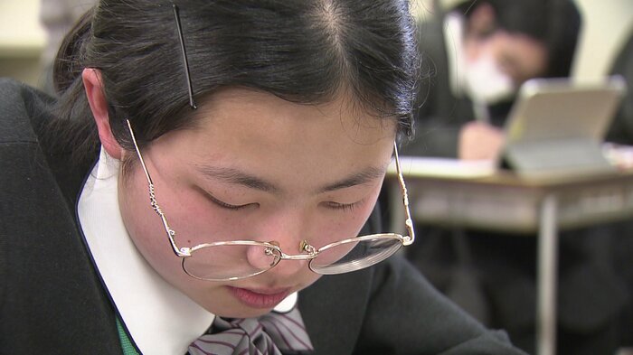 勉強にも熱心に取り組む