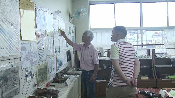 アメリカ海軍兵士が資料館を訪れた