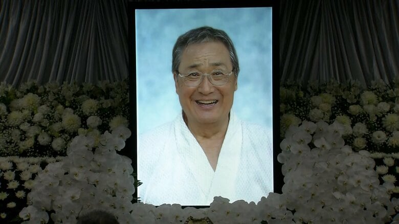 歴代横綱や松山千春さんら参列…元横綱・北の富士さんを偲ぶ会　“まな弟子”八角理事長が涙のあいさつ　ファンら2000人が別れを惜しむ｜FNNプライムオンライン