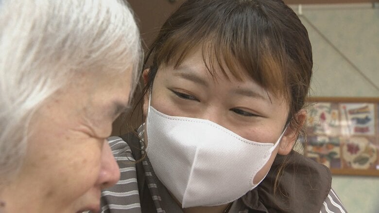 「ネイルを塗ったあとの笑顔はなによりもご褒美」 能登に2年半通い続ける福祉ネイリストの指先に込める思い|FNNプライムオンライン