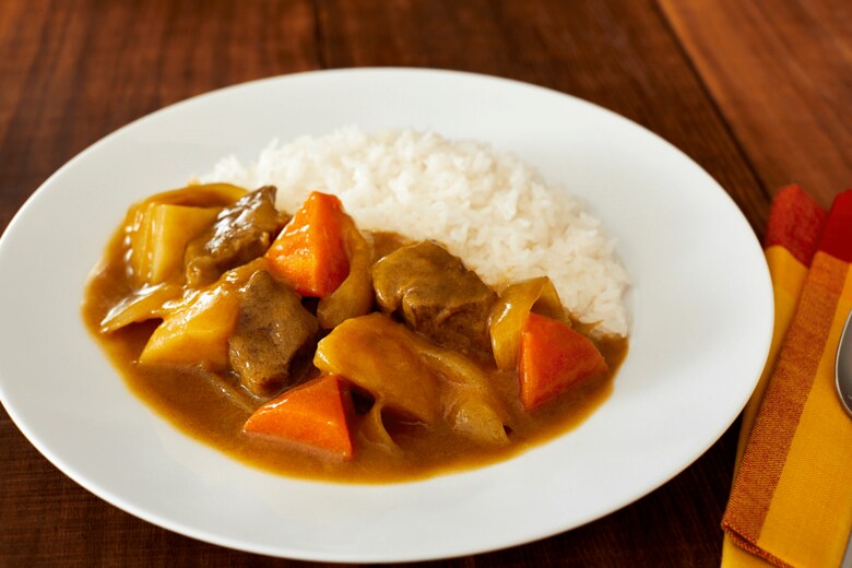 日本人の中高齢者で、カレーの長期的かつ頻繁な摂食と良好な認知機能との関係を確認