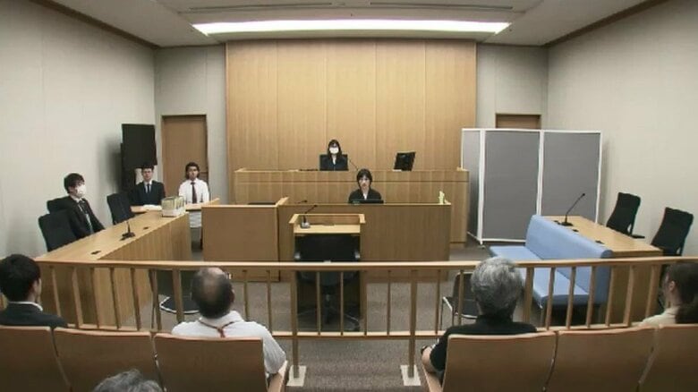 “ウソの経歴”証明書を作成し提出した罪　元中学校講師の男が起訴内容を認める　福岡地裁｜FNNプライムオンライン