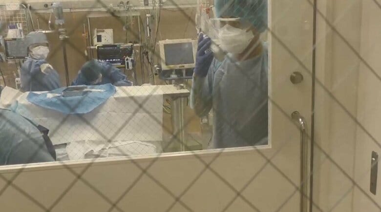 満床が続く中、10件の救急搬送受け入れを断らざるを得ない事態に