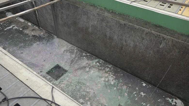 プールに張る井戸水がない