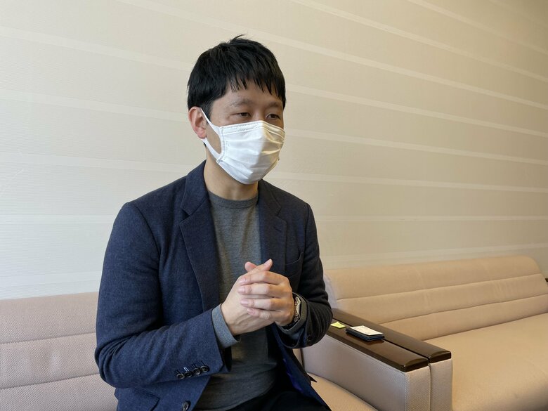 フルタイムで男性の賃金が3割高いとなると、女性が育児休暇を取った方がいいとなってしまう…格差是正が必要に