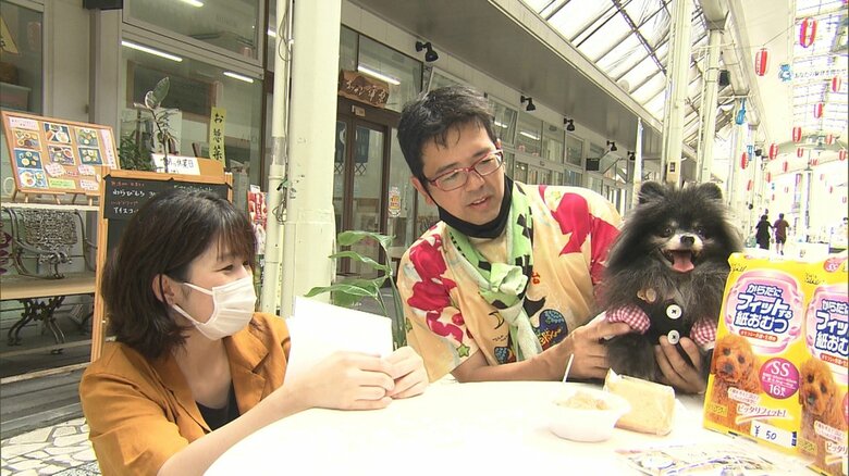 アーケードに着目したプロジェクトリーダー・下大澤さん（左）