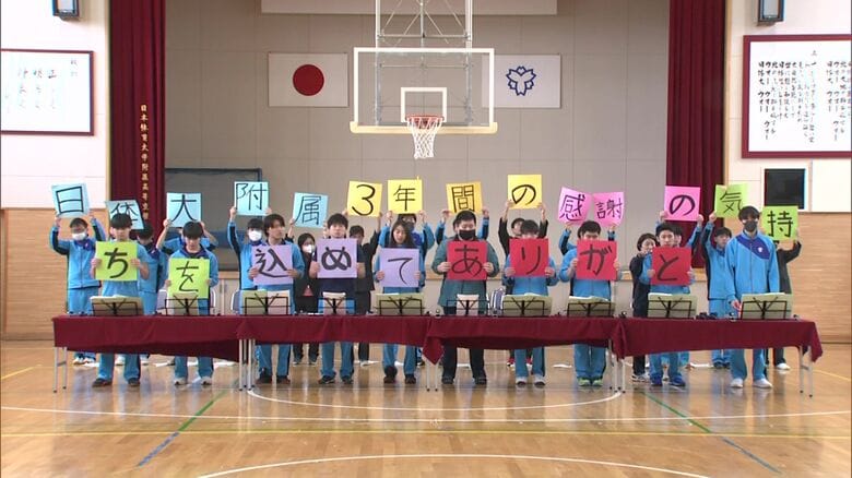 卒業式の準備に追われる3年生