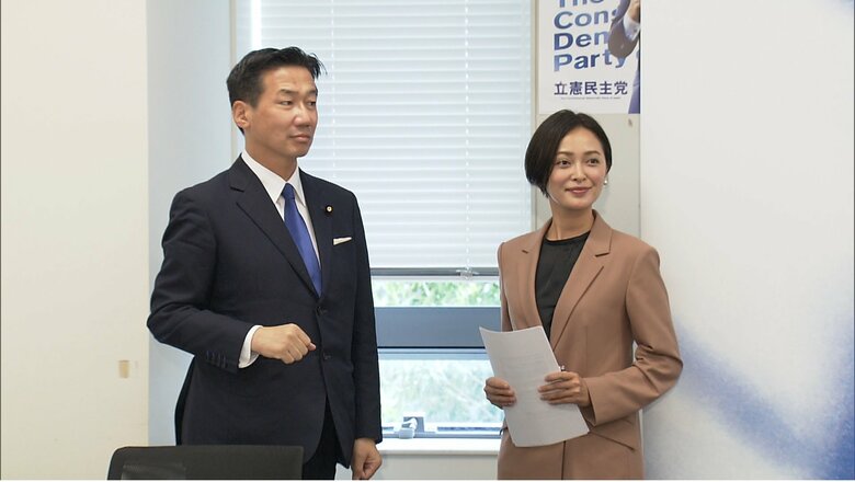 立候補を表明した際の市井紗耶香氏　2021年