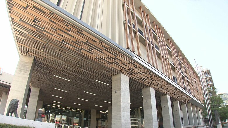 県は所有のドクターヘリを近く点検予定だ