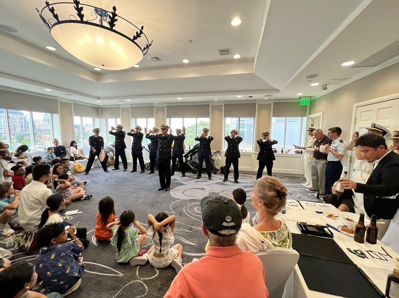 レセプションでは海上保安大学校応援団の演舞も披露された