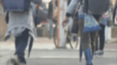 67歳男が男子小学生をフェンスに押し付けて平手打ち…子どもに対して優しい人だった