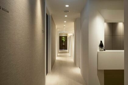歯科の保険請求で歯周病は年2億2,300万件、虫歯を約8,400万件上回る。札幌の歯科医院ユアーズデンタルクリニック院長・湯口晃弘が、NDBオープンデータ10年分の傷病件数を分析。