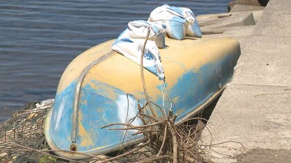 港に放置された約60艘の“ボート” 撤去したはずの場所にまた1艘… 行政との“イタチごっこ”状態に【新潟発】