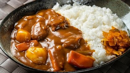 カレーを「月に1回以上」食べる人は7割 自宅でよく食べるカレーは「ルウで作る」と「レトルト」