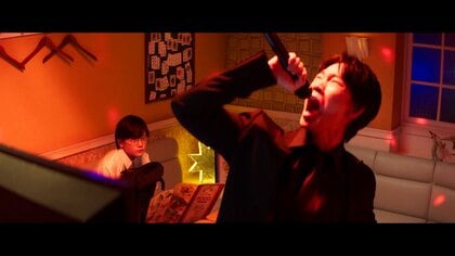 綾野剛が“全編裏声”でX JAPANのあの名曲を熱唱「気持ち悪いという設定