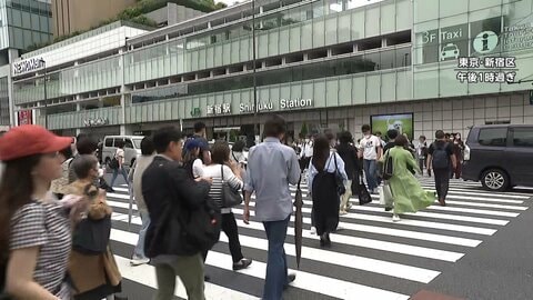 気温が大幅に低下し10月中旬並みに　コートにおでん“秋の装い”