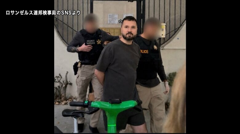 アメリカ「トランプを殺せ」ステッカーも販売　大統領への殺害脅迫などでポッドキャスターの男逮捕｜FNNプライムオンライン