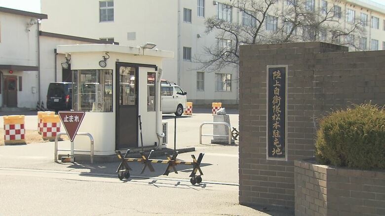 機関銃が15m落下　隊員（41）が死亡　陸上自衛隊のレンジャー訓練中　長さ約1m、重さ7kgの「5.56ｍｍ機関銃MINIMI」｜FNNプライムオンライン