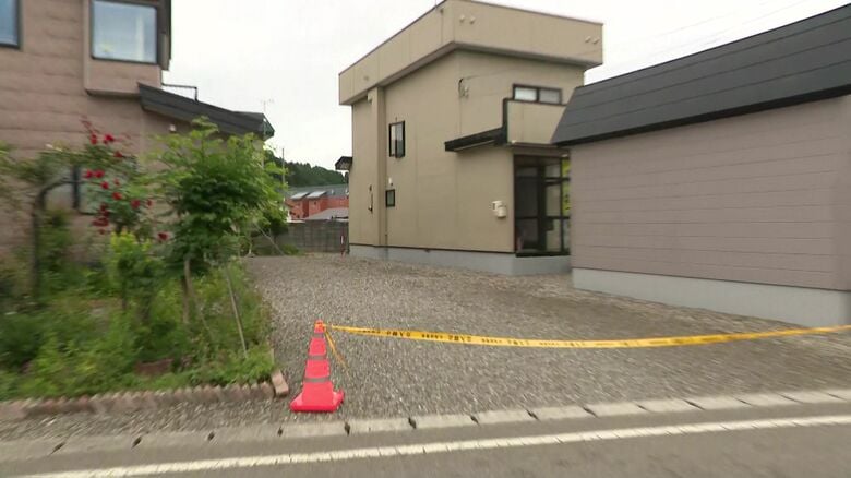 【ヒグマ速報】徘徊続く…未明に道路横断する姿を撮影〈新聞配達員の男性が襲われ死亡〉救助時にハンターの“すぐそば”にクマが「恐怖でしかない」スーパーのごみ荒らされる被害も続く_北海道福島町｜FNNプライムオンライン
