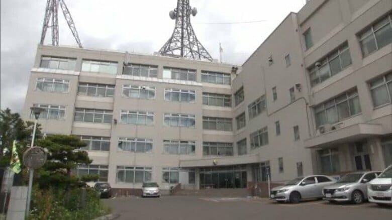 コンビニで店員の腹を蹴った疑い＿42歳の無職男を逮捕＿商品の支払いめぐりトラブルか〈北海道函館市〉｜FNNプライムオンライン