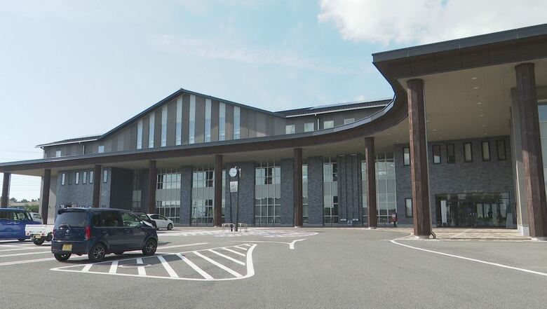 小学校で「いじめ重大事態」か　女子児童が男子児童2人に持ち物を壊され、服に水をかけられる　第三者委員会を設置へ　長野・御代田町｜FNNプライムオンライン